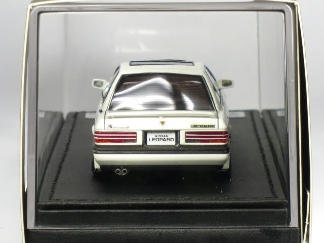 ignition model 1/43 Nissan Leopard 2.0 XS (F31) white (BBS RS wheel ) (IG0409)