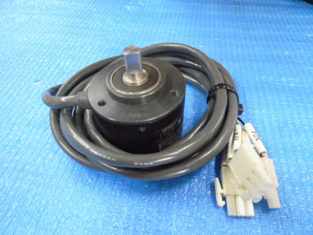 中古現状渡品 OMRON ROTARY ENCODER(ABSOLUTE) E6C3-AN5C RESOLUTION：32 オムロン ロータリーエンコーダー_この写真のものが全てとなります。