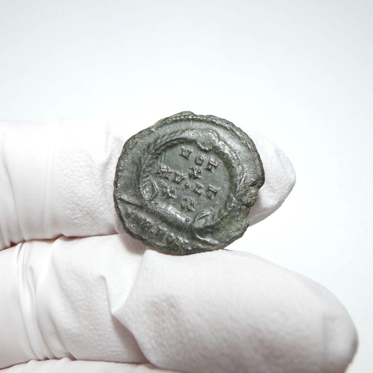 【古代ローマコイン】Julian II（ユリアヌス2世）クリーニング済 ブロンズコイン 銅貨 フォリス(gNgPa6eTpM)_画像7