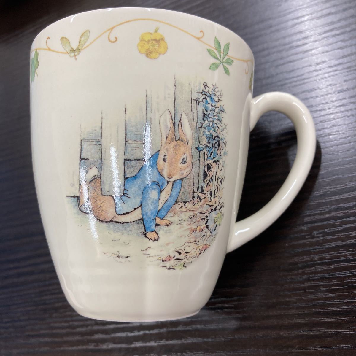 No.21 ピーターラビット カップ&ソーサー ペア 2客　セット ティーカップ Peter Rabbit コレクション 洋食器_画像4