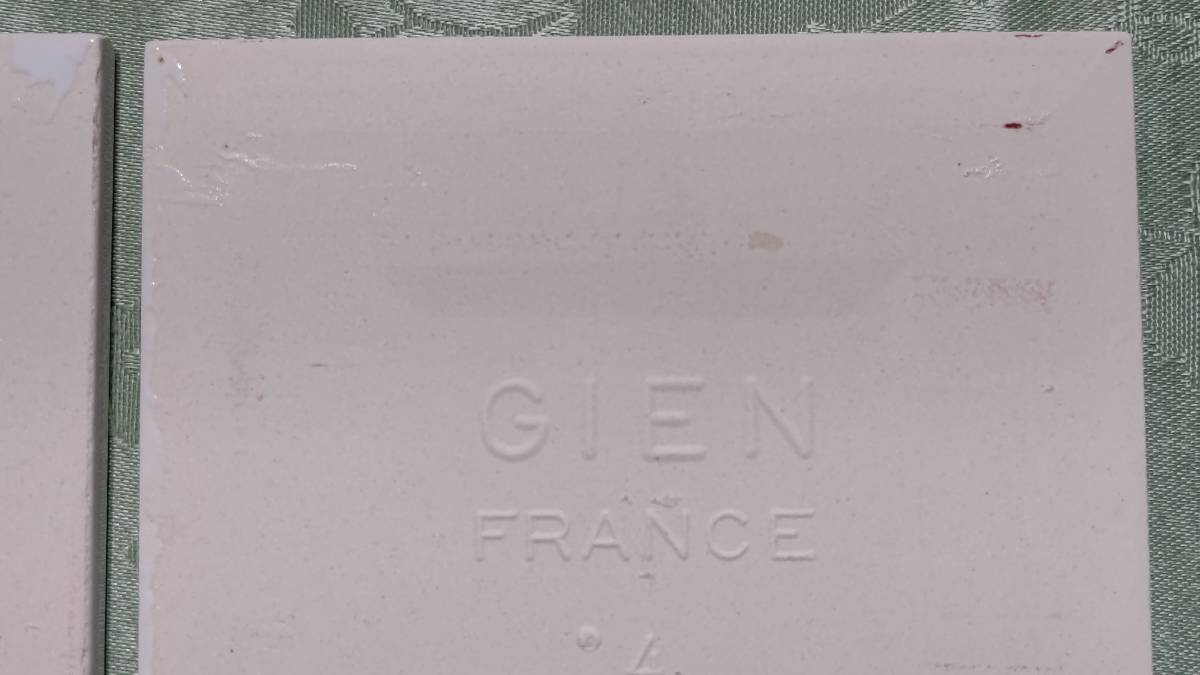 H ヴィンテージ フランス製 GIEN FRANCE ジアン 絵付けタイル（10.8×10.8×0.55㎝）2枚（バラ）セット