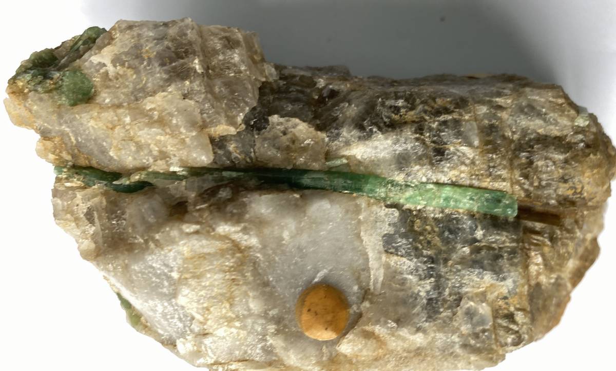 鉱物標本　エメラルド原石　緑柱石　Beryl 中国産_画像3