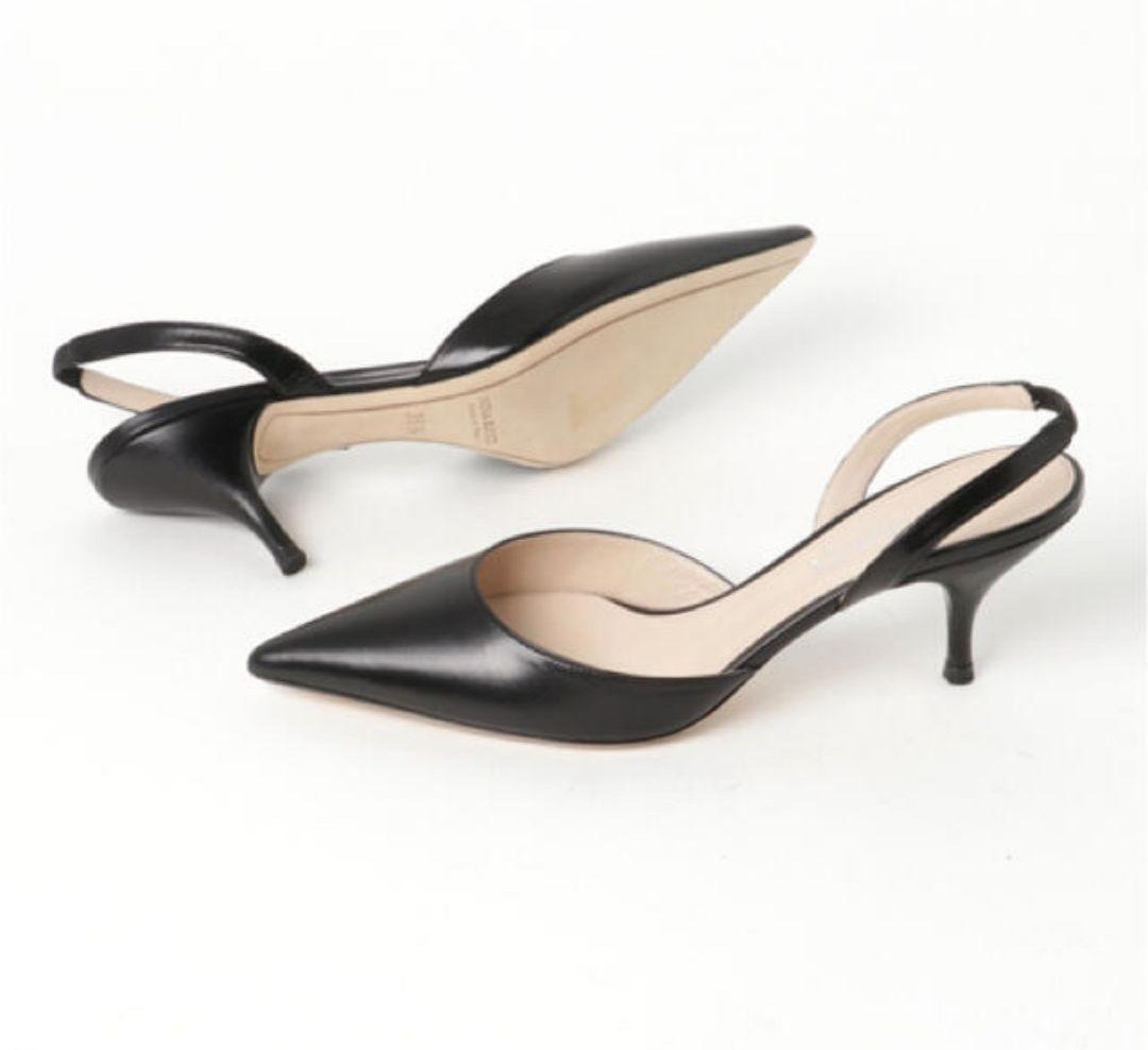 未使用36.5】NINA RICCI CALF BACK STRAP | carlacanto.com