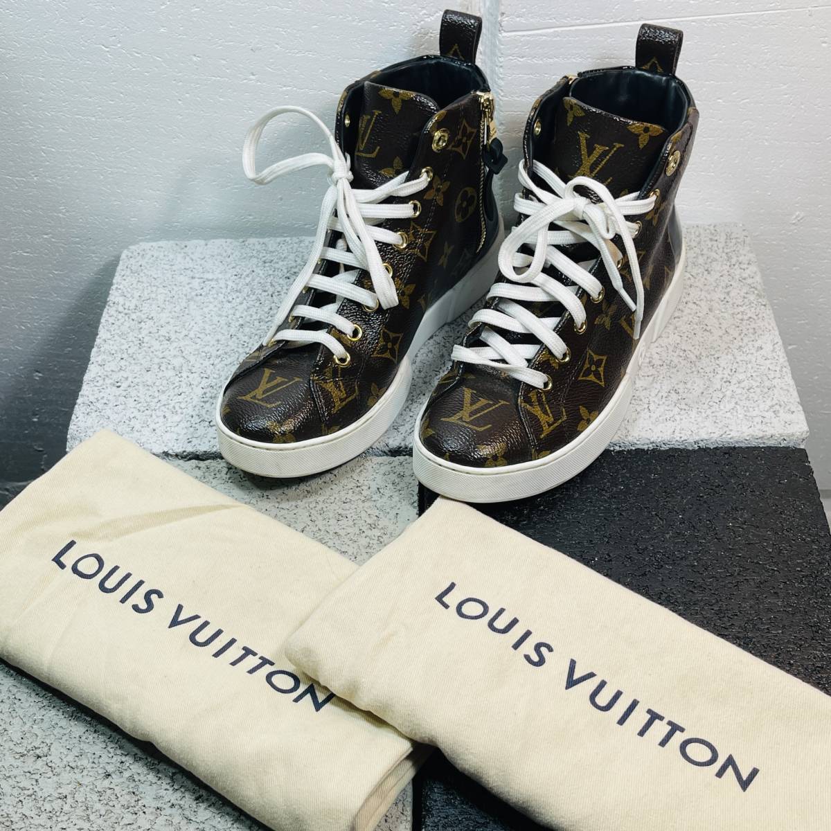 Louis Vuitton ルイ・ヴィトン スニーカー 美品 ハイカットスニーカー