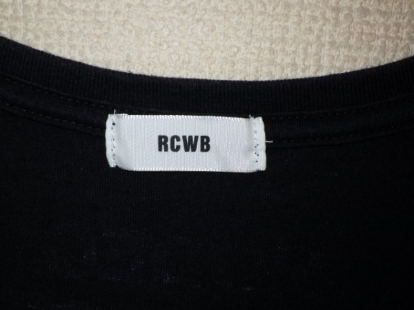 z1335RCWB* Rodeo Crowns * print T-shirt * size F* black color * postage cheap 