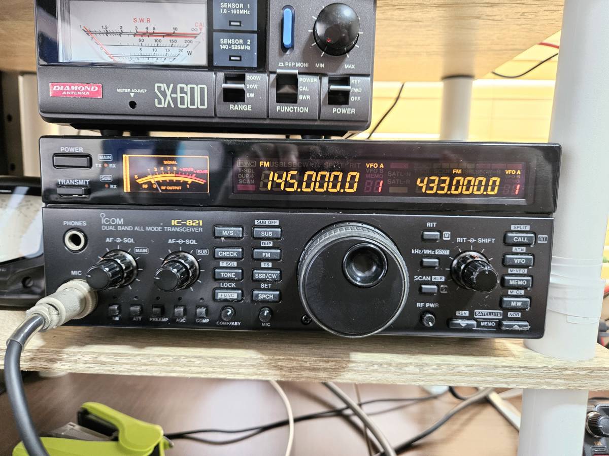 ICOM IC-821 144/430MHz オールモード 20W