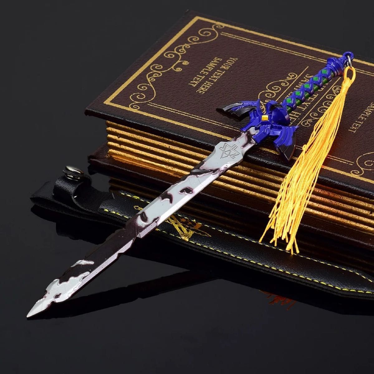 ゼルダの伝説 錆びたマスターソード　剣ミニ武器アクセサリーキーホルダーフィギュア