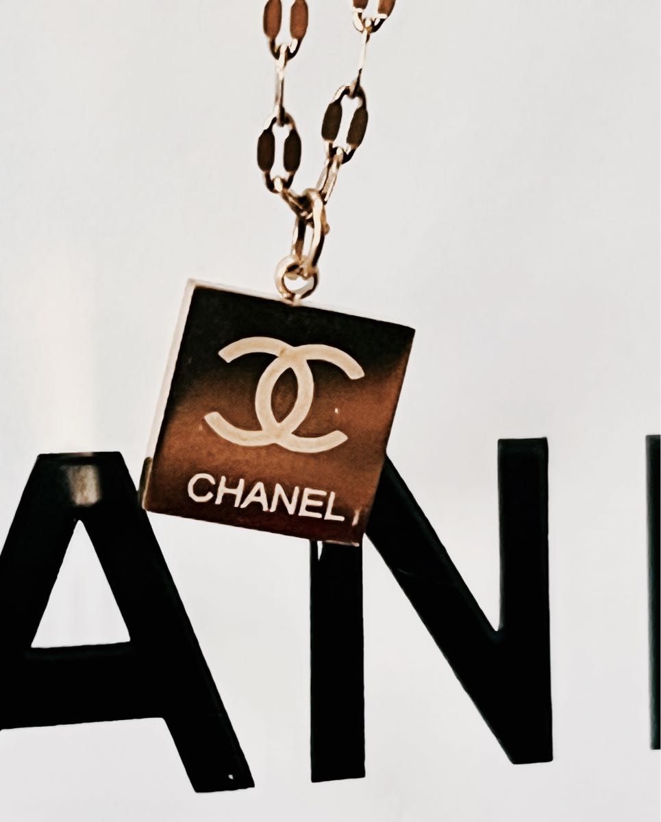 CHANEL シャネルヴィンテージ ゴールドスクウェアココマークネックレス