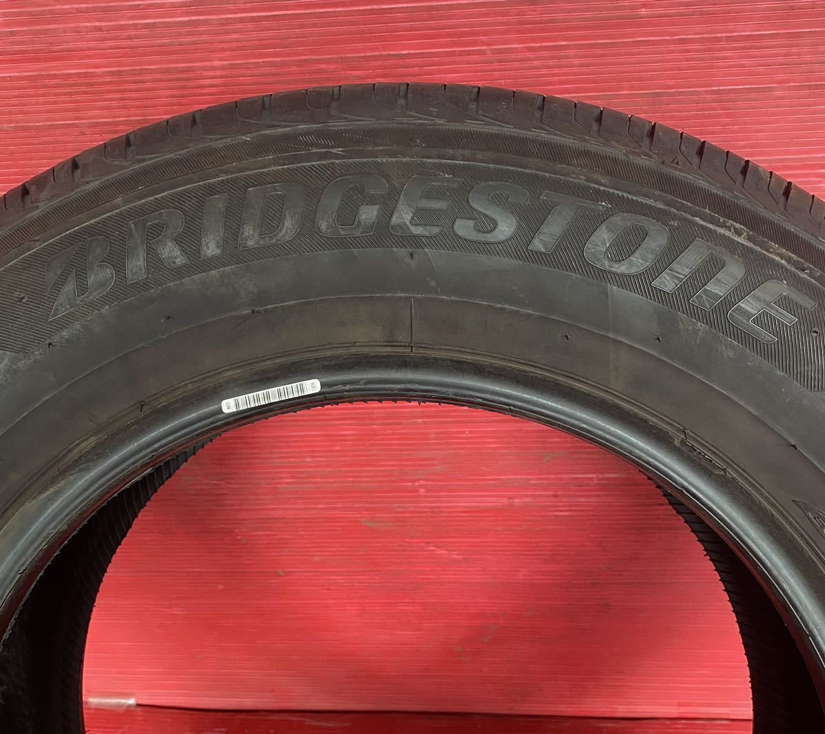 ブリヂストン BRIDGESTONE REGNO GRV2 サイズ　215/65/16 国産 2020年 パンク修理なし かたべり ビード切れなし 汚れあり 1本のみです_画像3