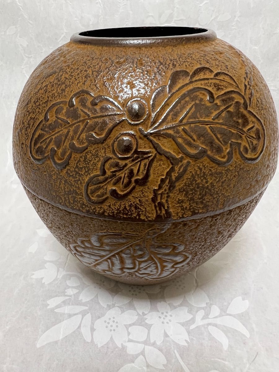 南部盛岡　三厳堂　花器　南部鉄器インテリア　花入れ　鉄瓶/骨董品 アンティーク重さ約1.6kgお好きな方のお目に留まれば幸いです