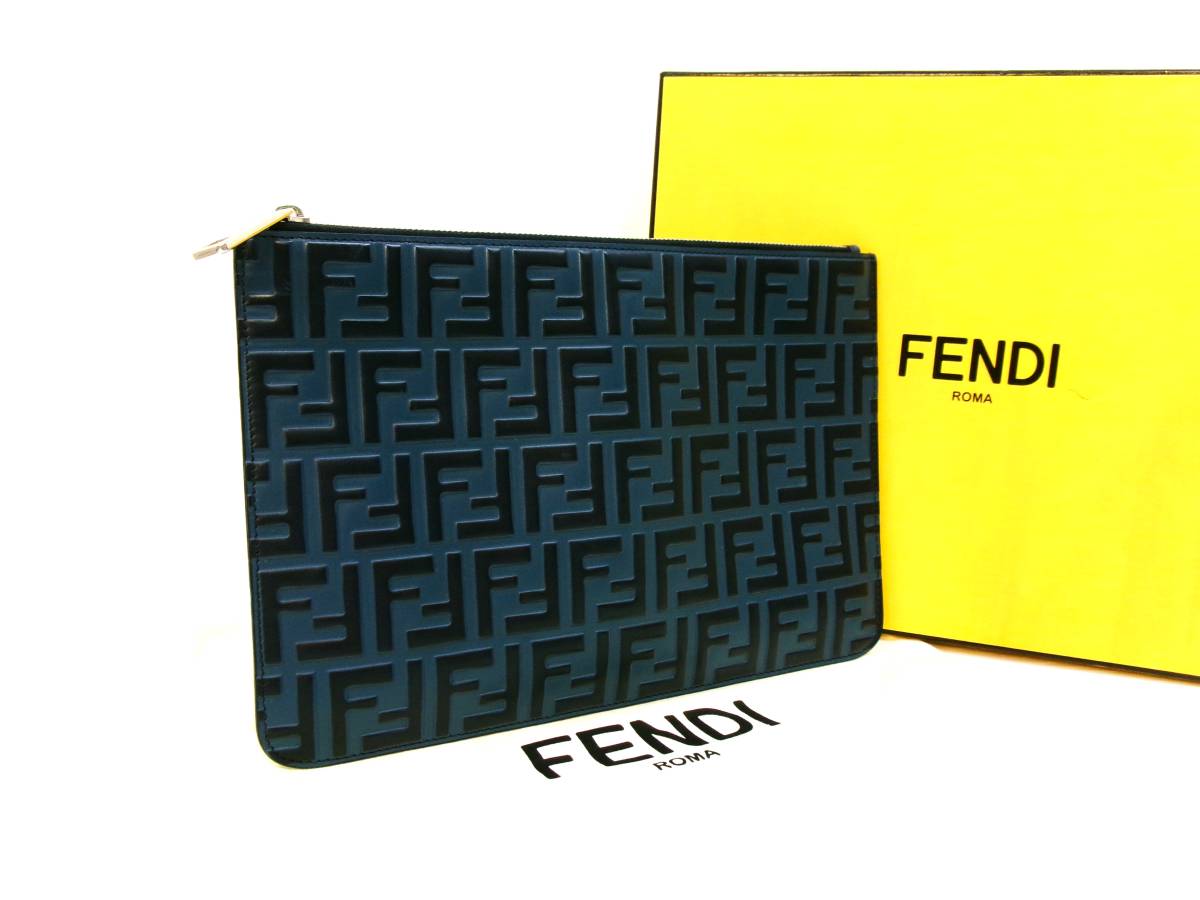 本物税込フェンディ スリム クラッチバッグ【FENDI】ズッカ柄_画像1