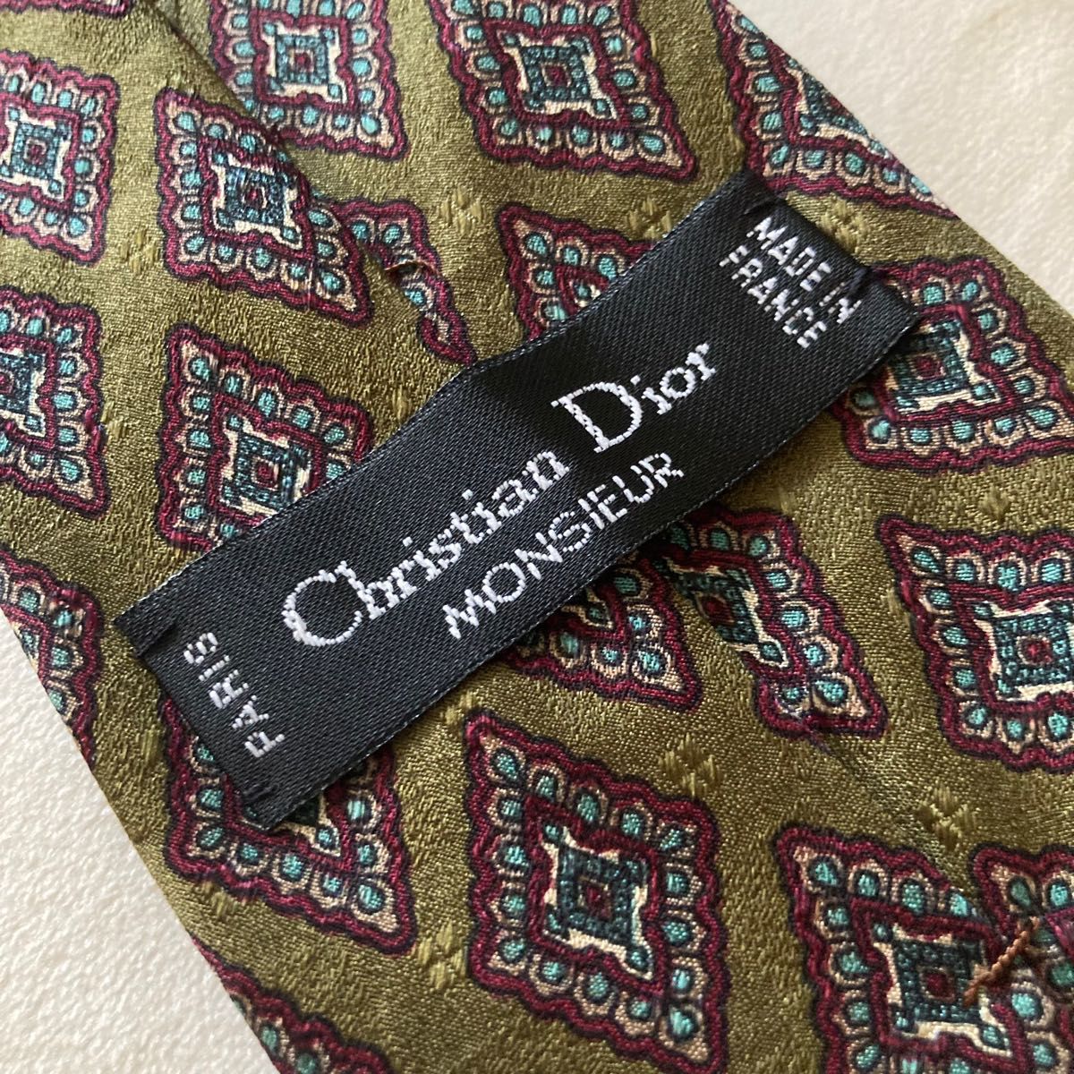 【Dior】ネクタイ 抹茶のような緑色のペイズリー柄 ワインレッド ブルー