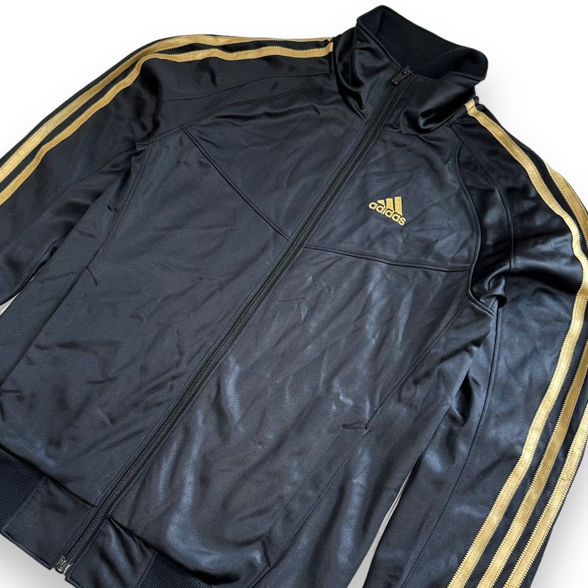 国内正規品■adidas (アディダス) 3本ライン入り 光沢 コーティング ジャージ 黒金 (ブラック/ゴールド) S_画像3