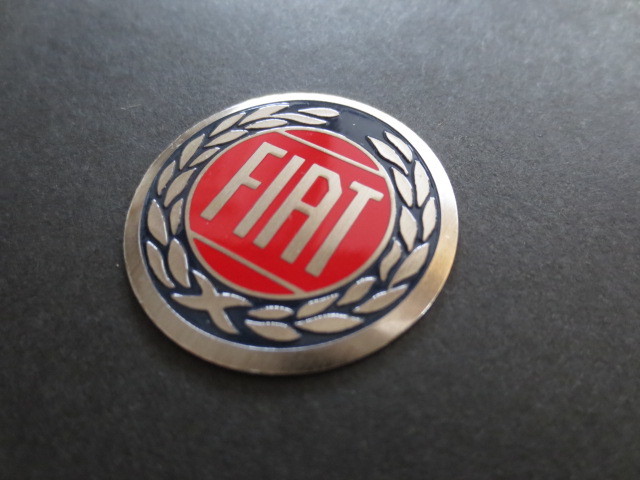 1960 period Fiat emblem badge *FIAT* Italy car * Punto * Panda * abarth *X1-9* chin ke changer to