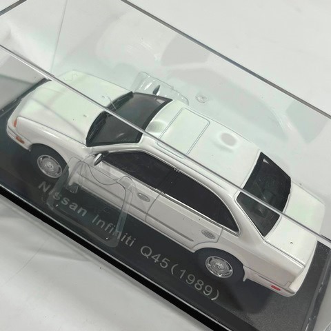 B●2805●売切 Hachette アシェット 国産名車コレクション Nissan Infiniti Q45 1989 ニッサン インフィニティ 1/43スケール モデルカー_画像1