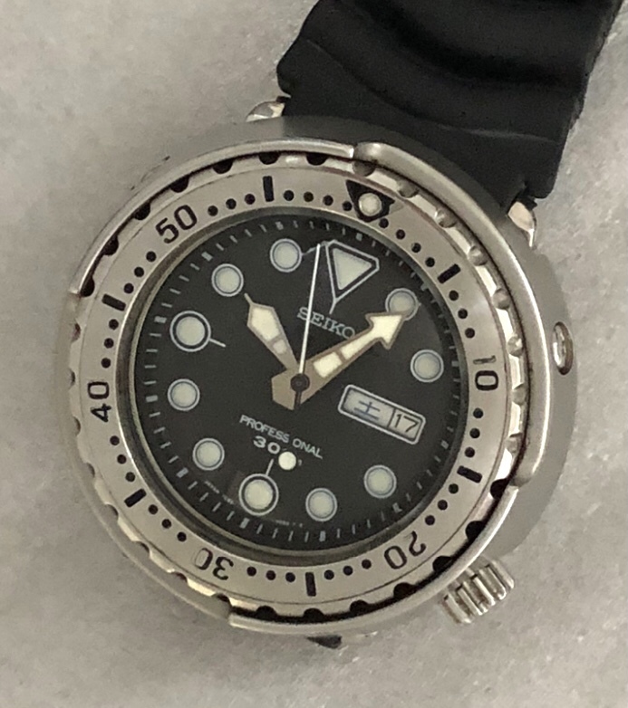 国内発送】 Professional 7C46 稼動品 300m SCUBA 黒 ダイバーズ