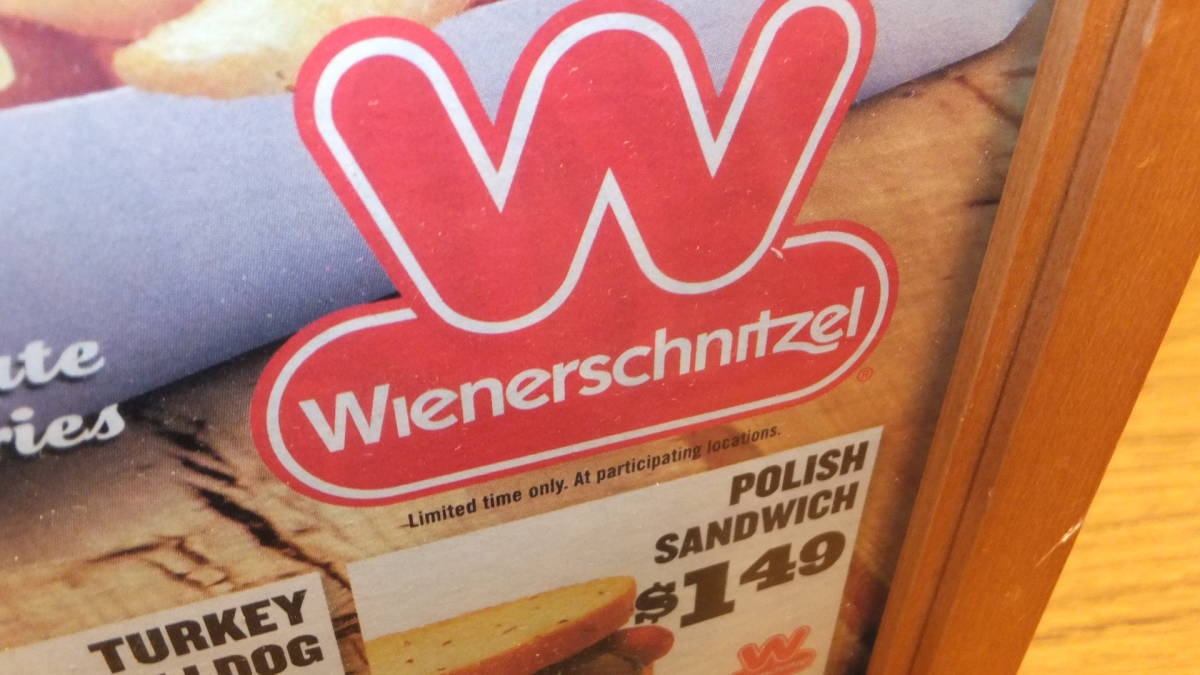 【北米仕様】Wienerschnitzel アメリカンファーストフード チラシ USDM高速有鉛JDM世田谷ベース北米　ジャンクフード ガレージ飾り 空冷_画像5