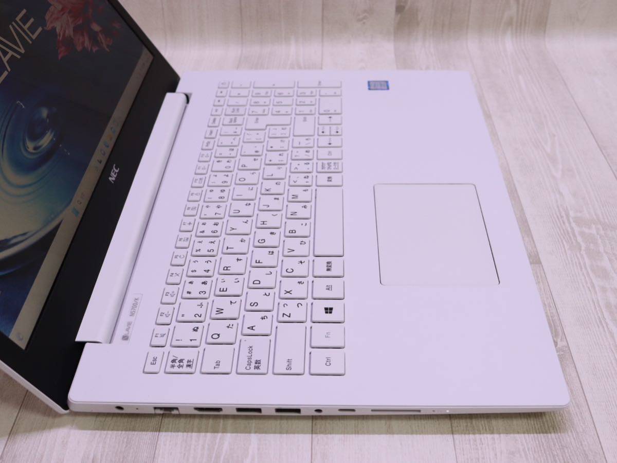 NEC LAVIE Note Standard NS700/KAW [Intel Core i7 -8550U/新品SSD