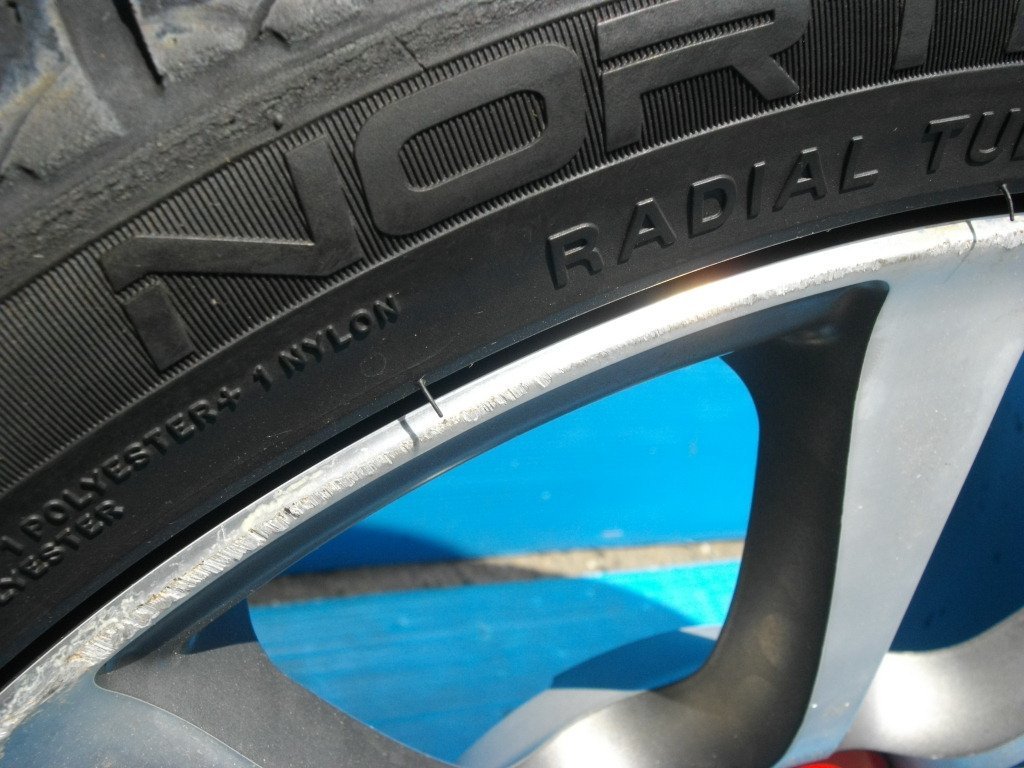 H】FIAT ABARTH 500 純正ホイール 16インチ 6.5J +35 4H PCD98 MOMO