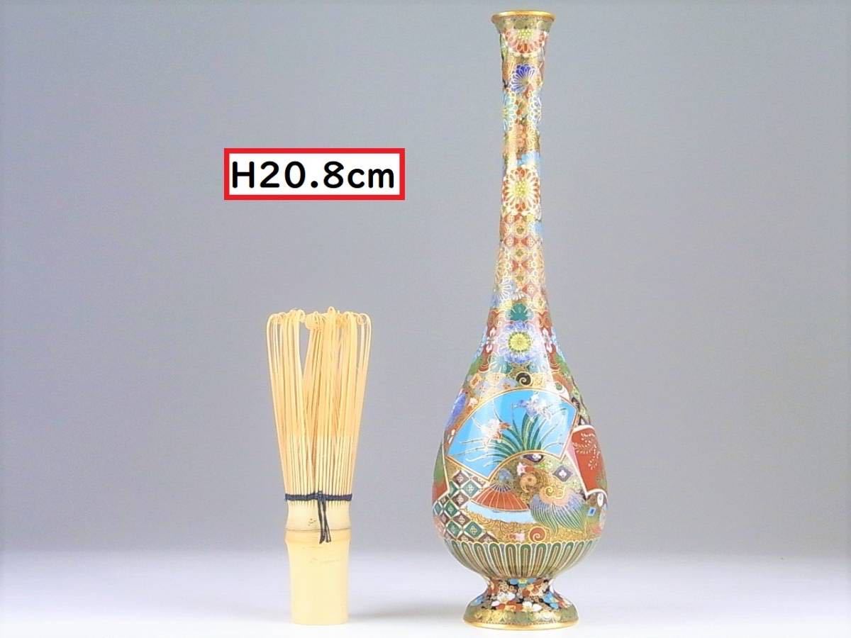 【 D501 】 黄金に輝く超別格品　明治期京七宝上手作品　英国里帰り品　黄銅線七宝花々宝文花瓶　H20.8cm　無傷完品保証品_画像4