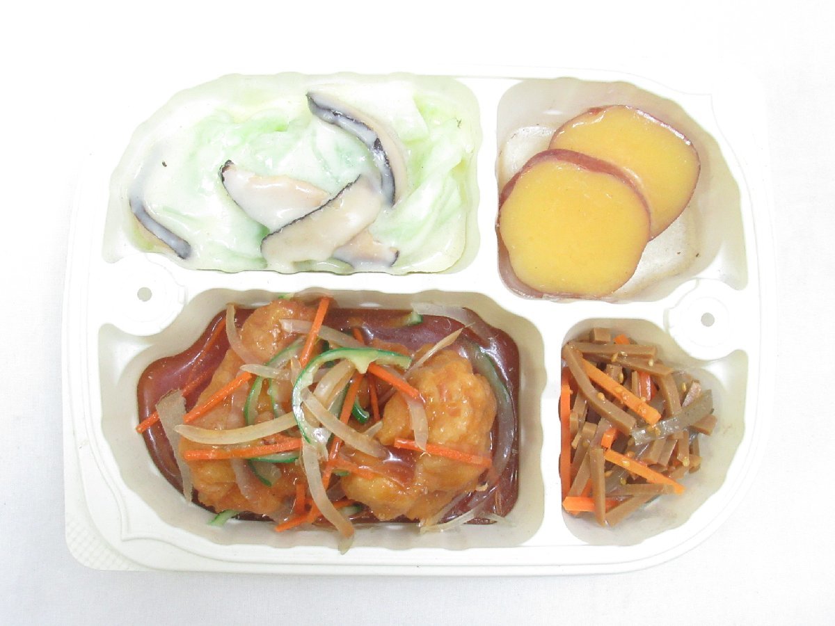 ★ 【直接引取不可】 食品サンプル ディスプレイ 弁当 おかずセット おかず 鶏の甘酢あん きんぴらごぼう 芋 見本品 料理模型 飲食店 置物_画像1