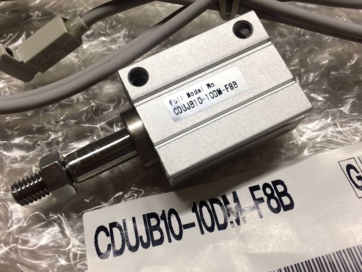 E9-1　SMC　CDUJB10-10DM-F8B　新品保管_画像2