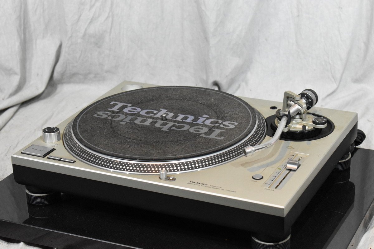 Technics/テクニクス ターンテーブル レコードプレーヤー SL-1200MK5