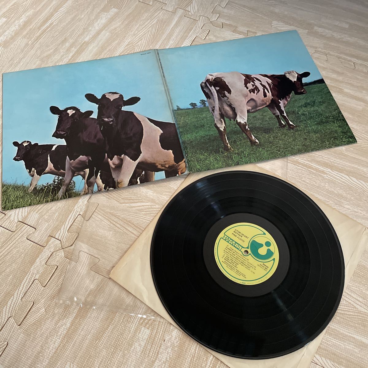 [US version ] pink * floyd Pink Floyd Atom Heart Mother Harvest SKAO-382 CAPITOL. character none jacket US record freebie attaching 