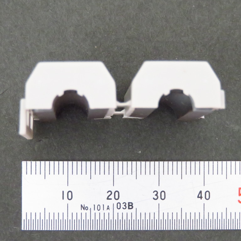フェライトコア ノイズフィルター BoAm FEELUX BNF-14 高周波用 分割 クランプコア 外形約31mm×約16.5mm 適応電線径最大6.5mm 8個 未使用の画像2