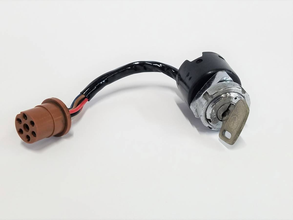 ホンダ ダックス ST50 純正 メインキー キーシリンダー ST70 ホンダ ダックス ST50 純正 メインキー キーシリンダー ST70