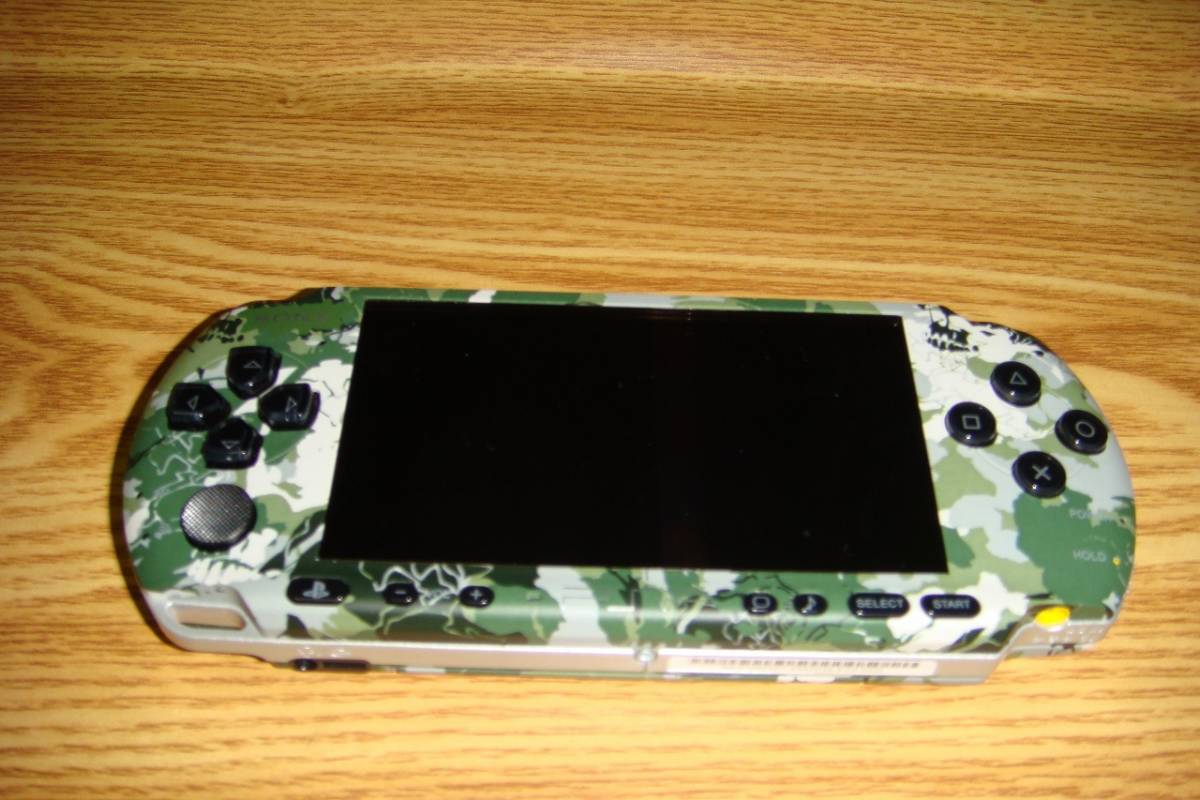 PSP-3000 メタルギアソリッド ピースウォーカー プレミアムパッケージ