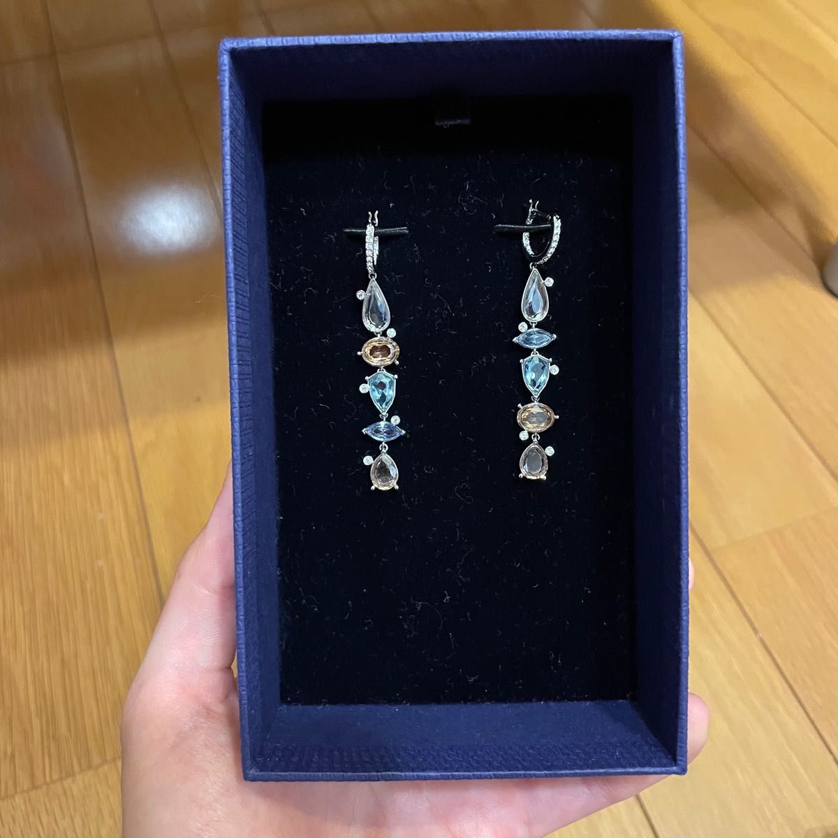 スワロフスキー Swarovski Sunny フープピアス 5520490 Yahoo!フリマ