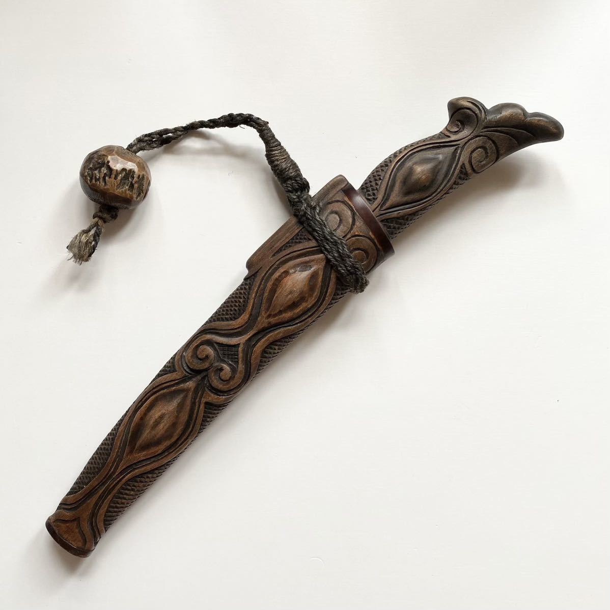 アイヌ民族 マキリ タシロ 木彫 蝦夷拵 細密彫刻 民族美術 狩猟刀 時代