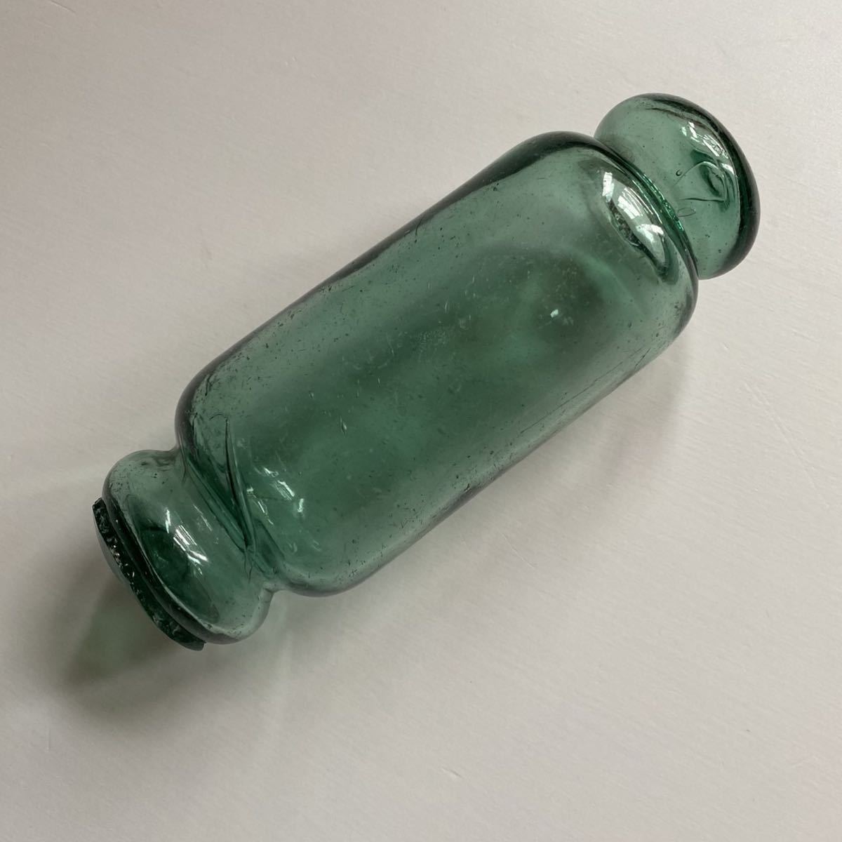 希少　浮き玉　浮き球　ガラス　シリンダー　ビン玉　さ刻印あり　気泡　硝子　縁起物　レトロ　戦前