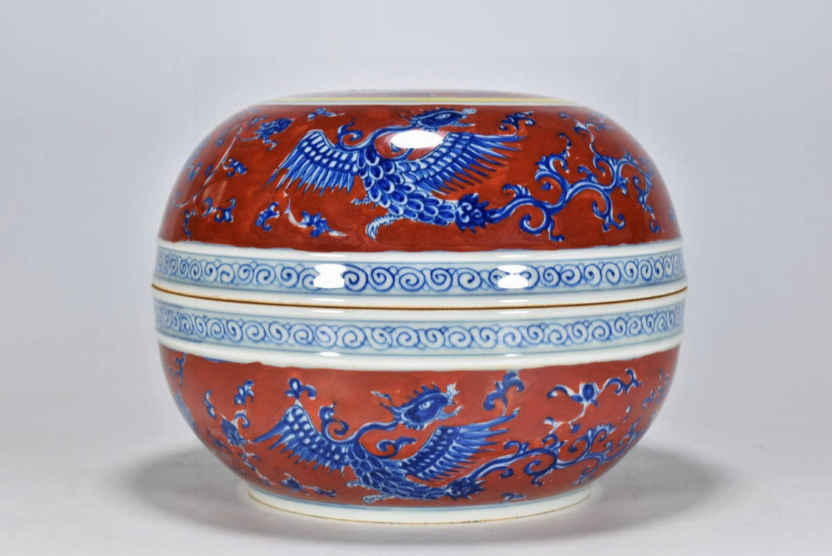 蔵友館蔵品・明・成化年製款・古陶瓷品・紅釉・青花・鳳戲蓮花紋・果盒