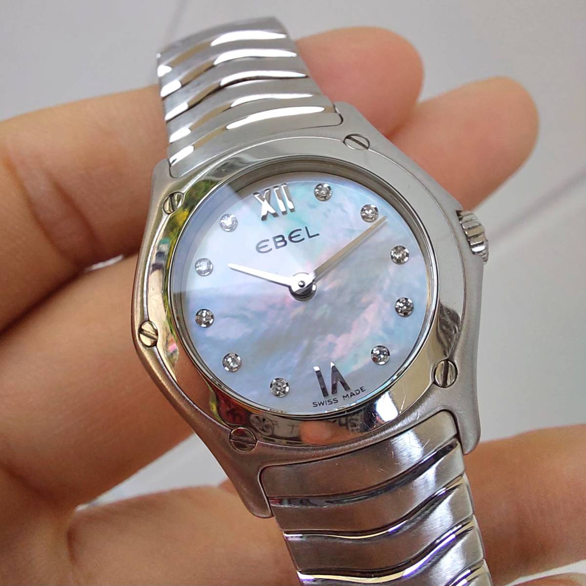 エベル EBEL クラシックウェーブ シェル文字盤 10P ダイヤ レディース