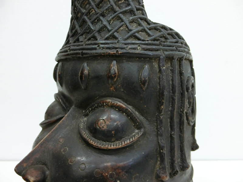 ◎b) アフリカ美術 ベニン ブロンズ 頭像 / ベニン王国 ナイジェリア 彫刻 置物 オブジェ Benin Bronze Head _画像6