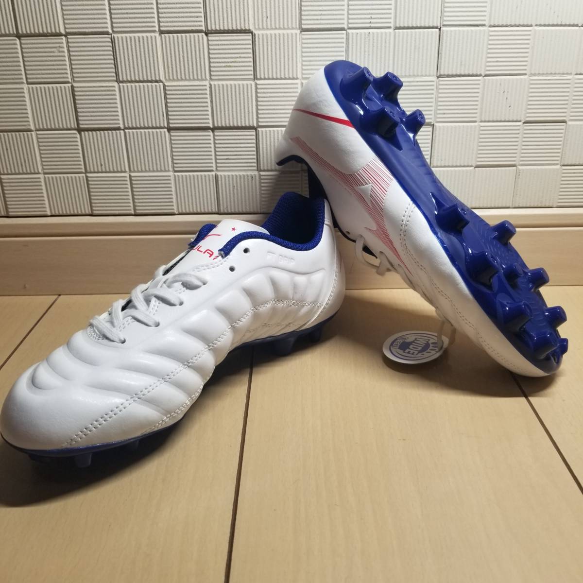 送料無料・新品未使用 ミズノ MIZUNO サッカーシューズ スパイク レビュラ CUP SELECT Jr 白 ホワイト 3Eワイド 21 5cm|PayPayフリマ ミズノ スパイク レビュラ 21.5cm