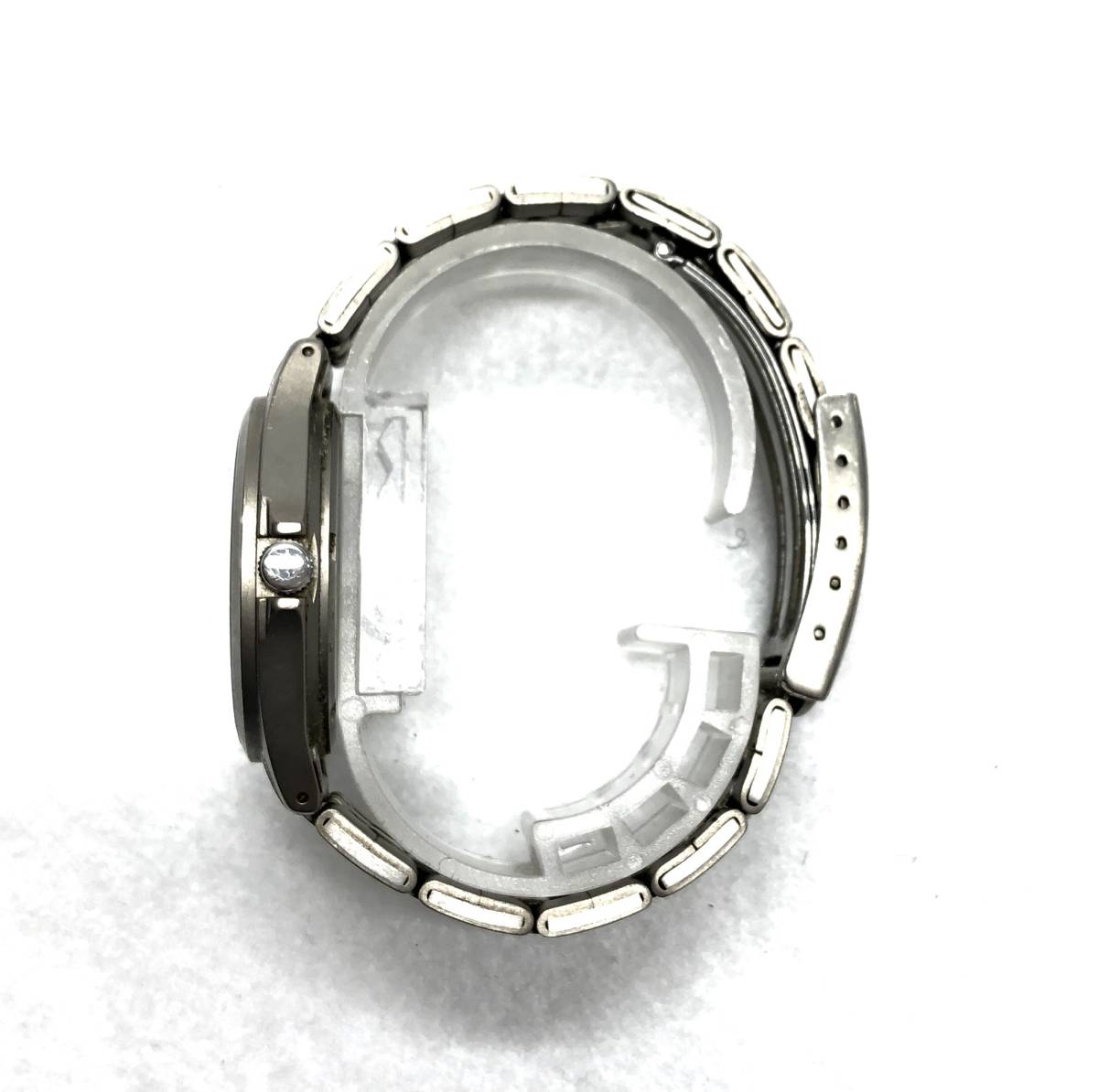 SEIKO ALBA TITANIUM WATER 10BAR RESIST / V501-0BC0 SEIKO ALBA TITANIUM WATER 10BAR RESIST / V501-0BC0