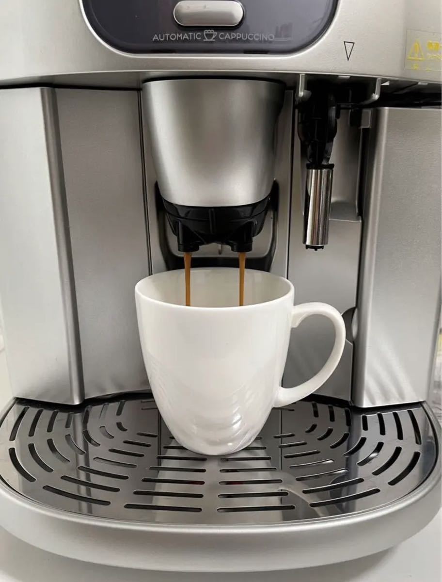 デロンギ 全自動エスプレッソマシン ESAM1500DK DeLonghi コーヒー