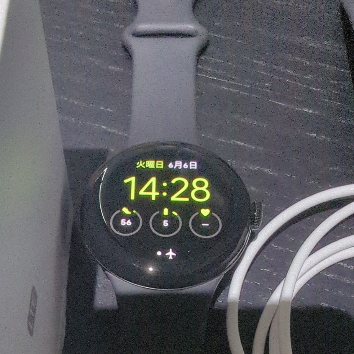 Google Pixel Watch, Matte Black ケース / Obsidian アクティブ