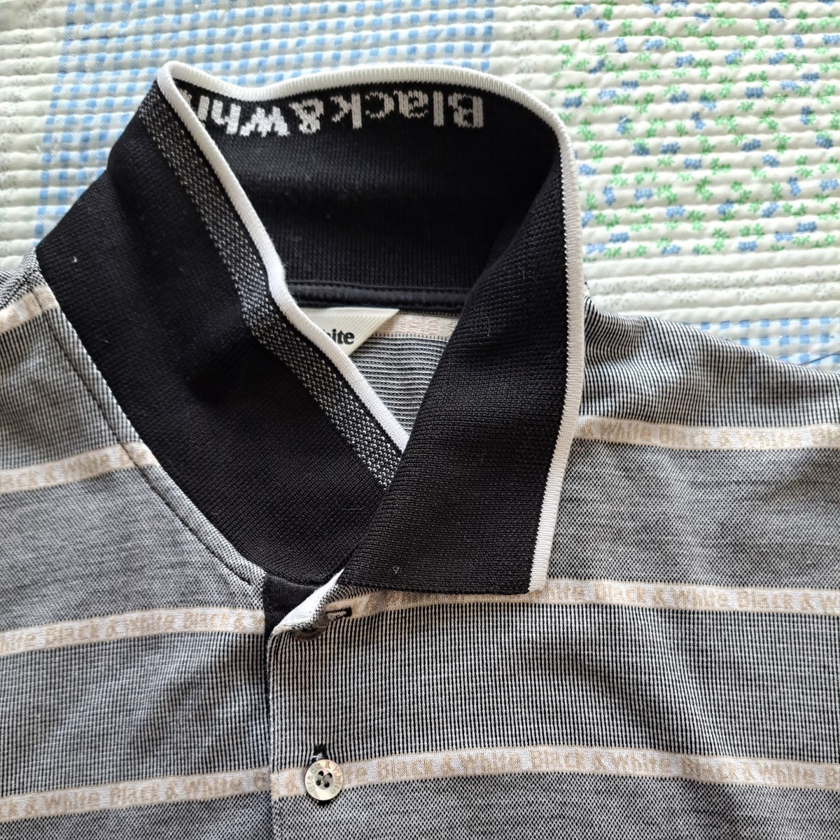 Black & White men's polo-shirt with short sleeves / gray /LL/ collar part brand Logo / have been cleaned / made in Japan 