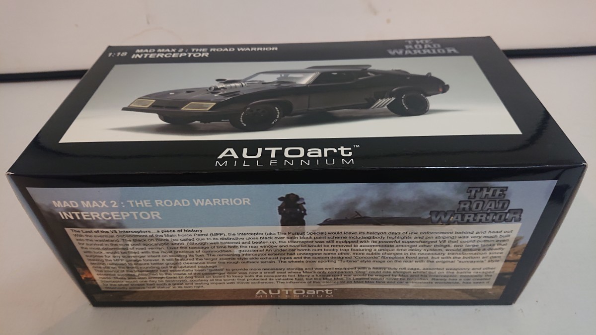 AUTOart MAD MAX 2 THE ROAD WARRIOR INTERCEPTOR 1/18 オートアート