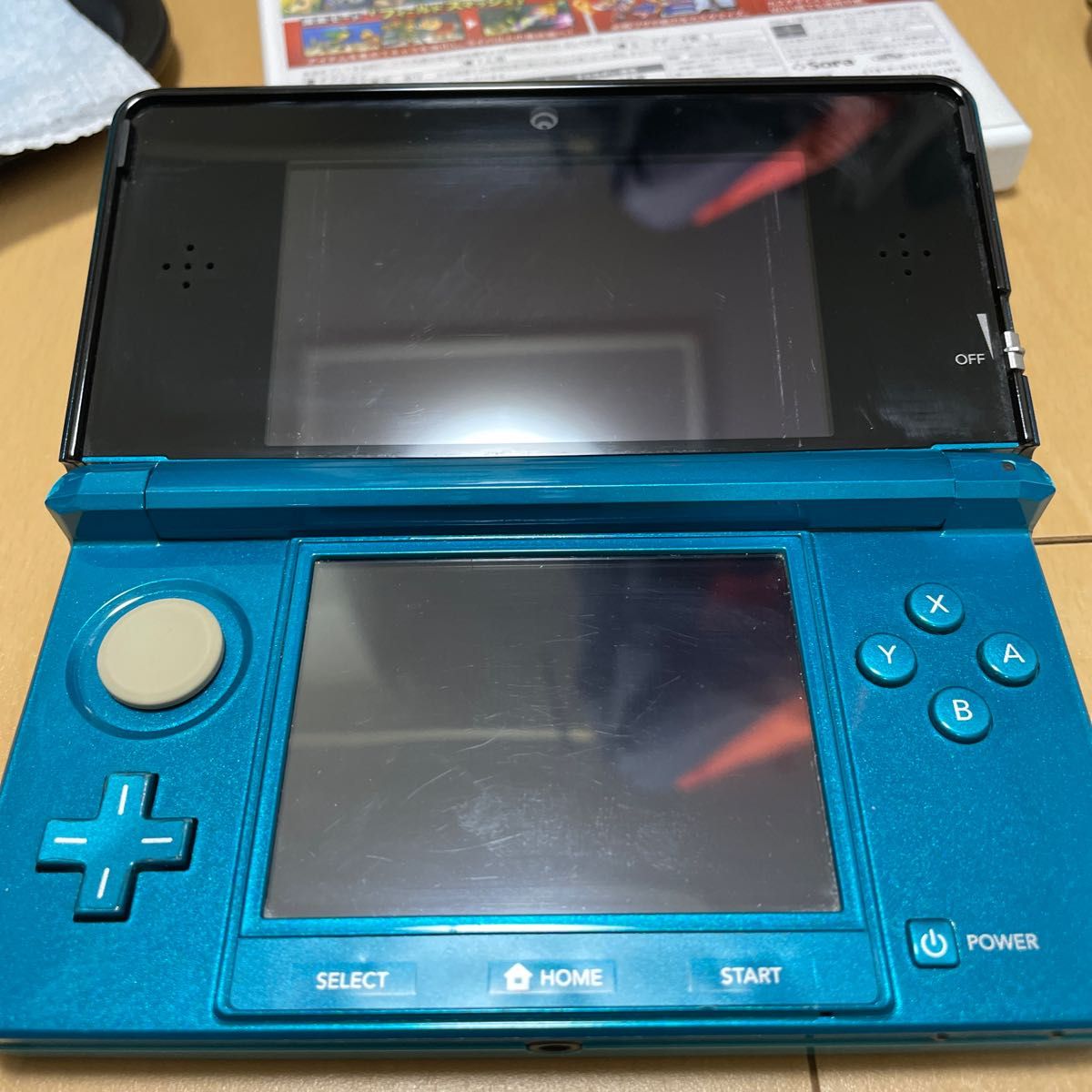 ニンテンドー3DS本体と3DSソフト4本 ニンテンドー3DS本体と3DSソフト4本