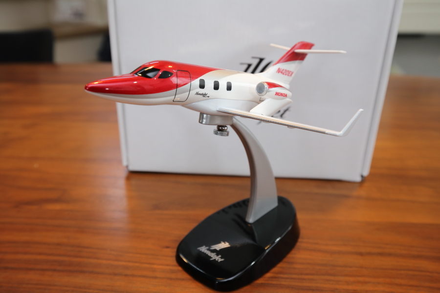 ホンダジェット HONDAJET Elite ダイキャスト 1/72 レッド エリート