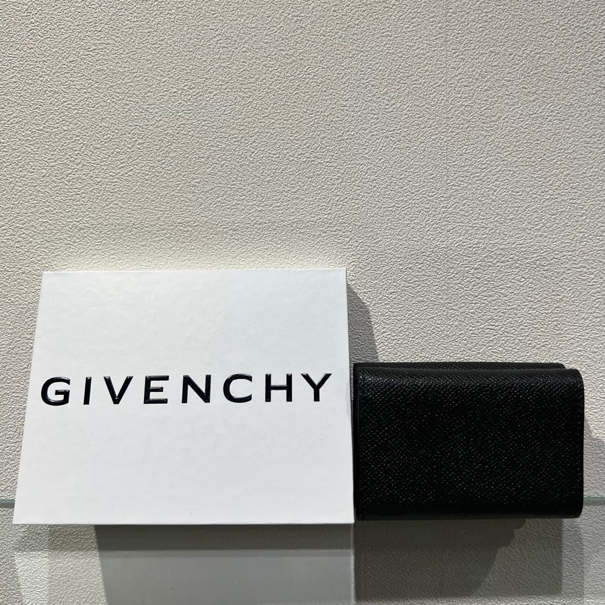 GIVENCHY 三つ折り財布 (ブラック)