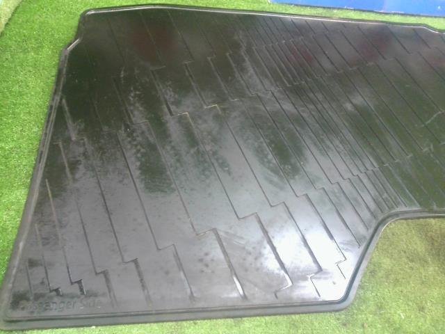  Toyota Dyna XZU775 floor mat mat Raver rubber 2 pieces set interior present condition on sale old 