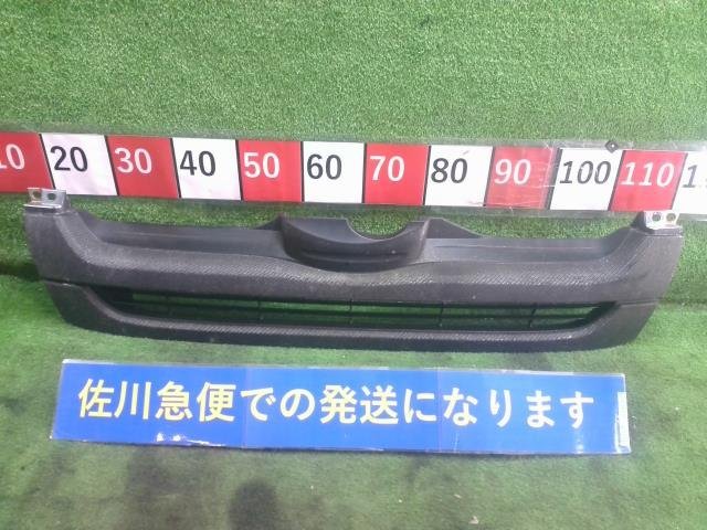 トヨタ ハイエース KDH206V 200系 純正 ラジエータグリル フロントグリル 53100-26310 53100-26320 欠損有り 現状販売 中古_画像1