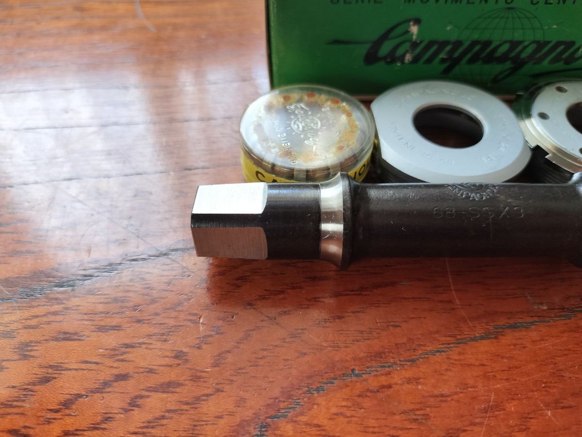 Campagnolo VICTORY トリプル クランク カンパニョーロ カンパ Campagnolo VICTORY トリプル クランク カンパニョーロ カンパ