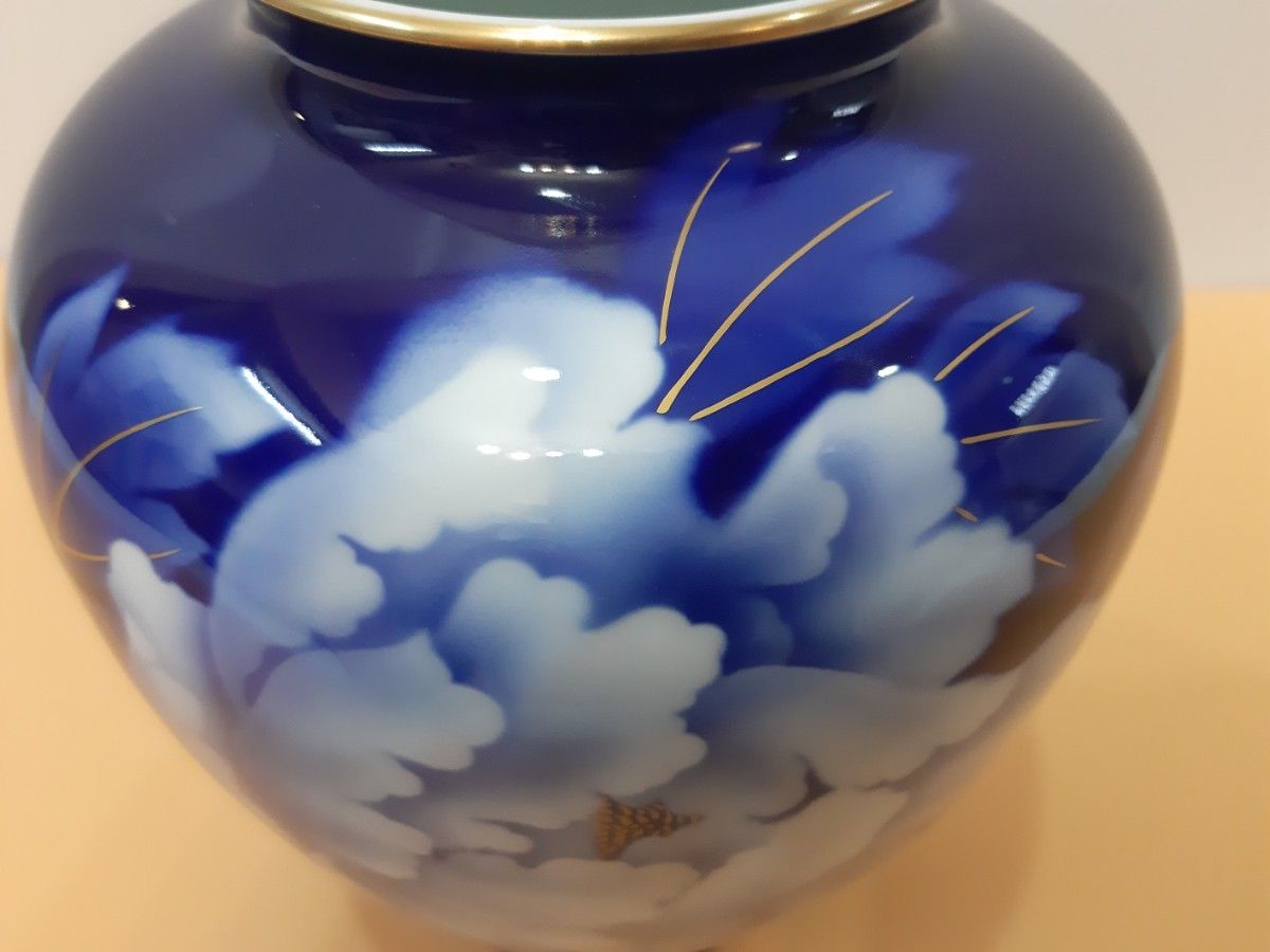 深川製磁 花瓶 瑠璃牡丹 有田焼|Yahoo!フリマ(旧PayPayフリマ) 深川製磁 花瓶 瑠璃牡丹 有田焼|Yahoo!フリマ(旧PayPayフリマ)